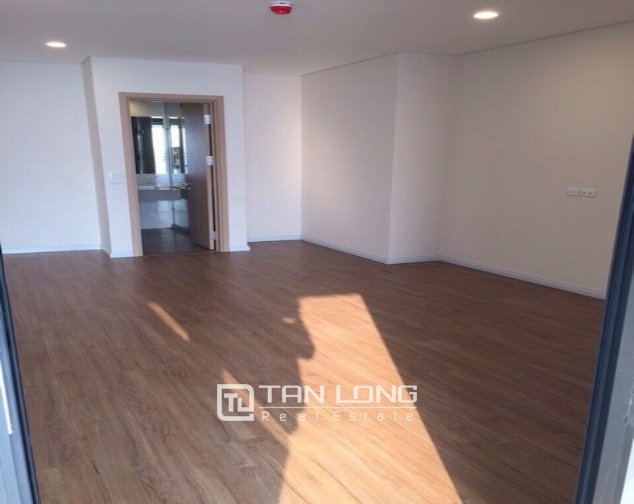 3 bedrooms Apartment in Long Bien, Ha Noi, Vietnam No. 3811