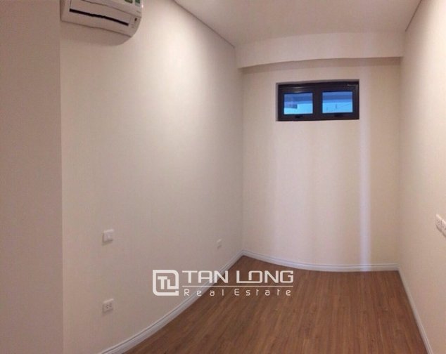 3 bedrooms Apartment in Long Bien, Ha Noi, Vietnam No. 3811
