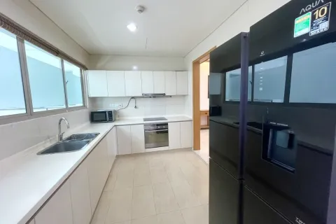 Квартира с 3 спальнями в Тхудык, Хошимин , № 27013 4