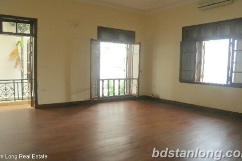 4 bedrooms Villa in Tay Ho, Ha Noi, No. 8327 3