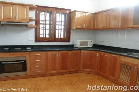 Вилла с 4 спальнями в Тэйхо, Ханой , № 8325