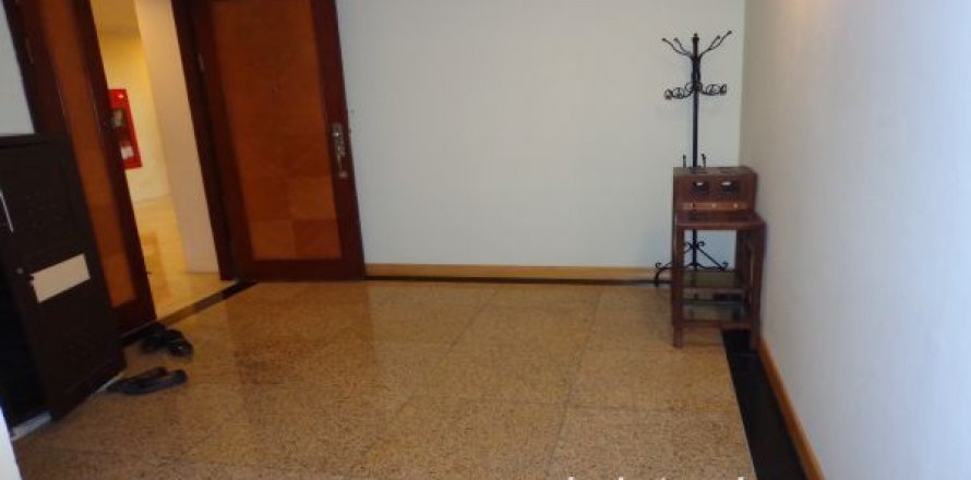 4 bedrooms Apartment in Bac Tu Liem, Ha Noi,  No. 8141