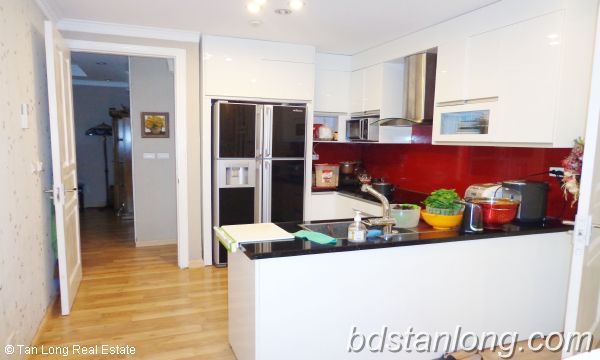 3 bedrooms Apartment in Bac Tu Liem, Ha Noi, Vietnam No. 8143