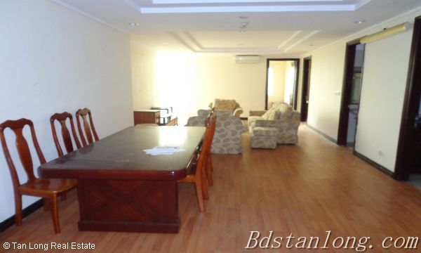 3 bedrooms Apartment in Bac Tu Liem, Ha Noi, Vietnam No. 8139