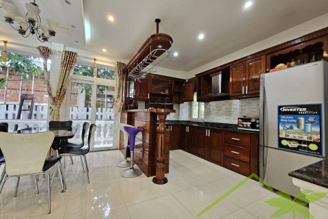 4 bedrooms Villa in Nha Trang, No. 27830 7