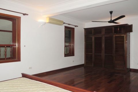 6 bedrooms Villa in Tay Ho, Ha Noi, No. 20315 18
