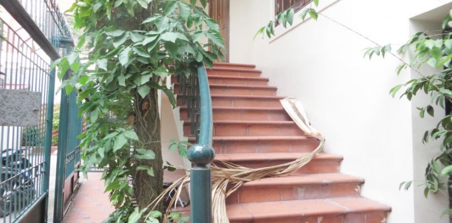 6 bedrooms Villa in Tay Ho, Ha Noi, No. 20315