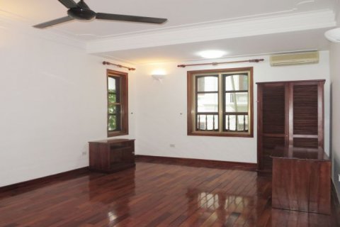 6 bedrooms Villa in Tay Ho, Ha Noi, No. 20315 9