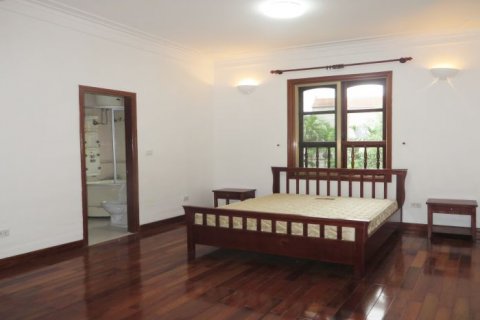 6 bedrooms Villa in Tay Ho, Ha Noi, No. 20315 17