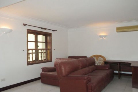 6 bedrooms Villa in Tay Ho, Ha Noi, No. 20315 20