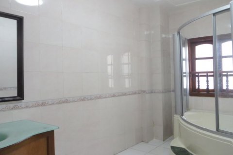 6 bedrooms Villa in Tay Ho, Ha Noi, No. 20315 10