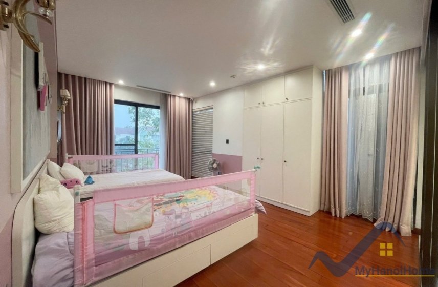 4 bedrooms Villa in Long Bien, Ha Noi, Vietnam No. 20313