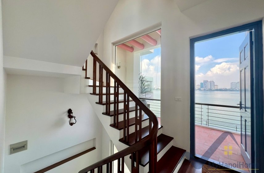 4 bedrooms Villa in Tay Ho, Ha Noi, Vietnam No. 26478