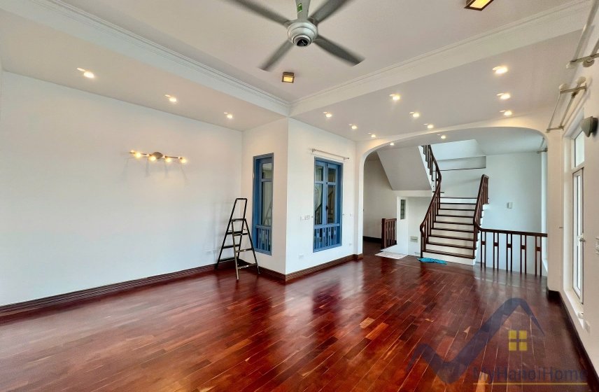 4 bedrooms Villa in Tay Ho, Ha Noi, Vietnam No. 26478
