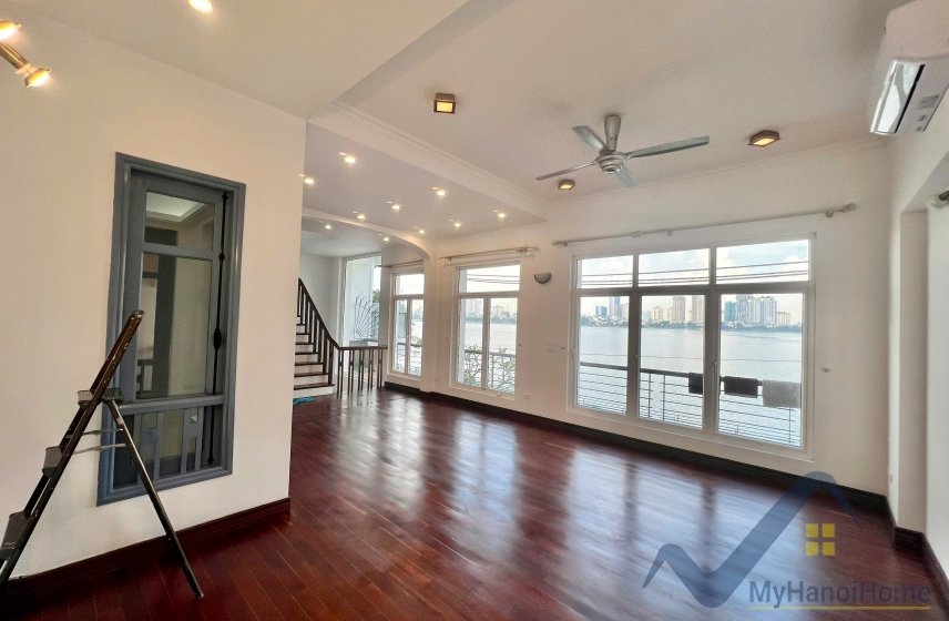 4 bedrooms Villa in Tay Ho, Ha Noi, Vietnam No. 26478