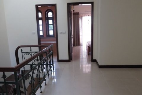 4 bedrooms Apartment in Tay Ho, Ha Noi,  No. 6578 17