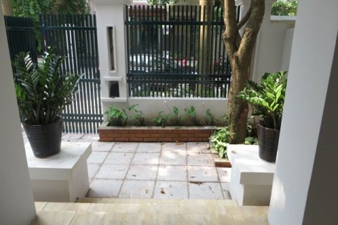 4 bedrooms Apartment in Tay Ho, Ha Noi,  No. 6578 2