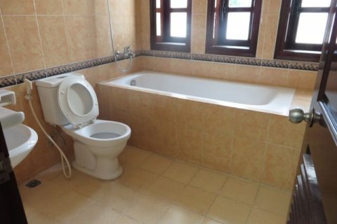 4 bedrooms Apartment in Tay Ho, Ha Noi,  No. 6578 18