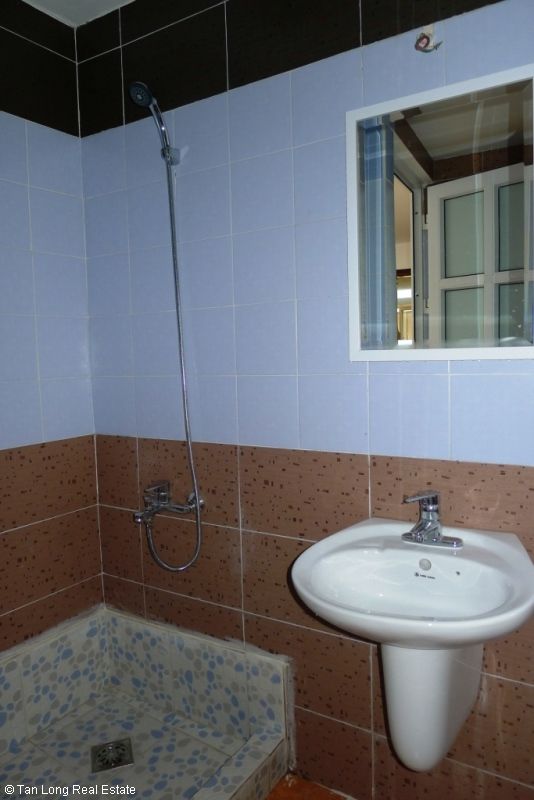 2 bedrooms Apartment in Dong Da, Ha Noi, Vietnam No. 6377