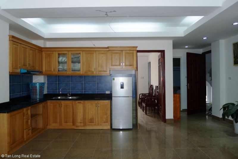 2 bedrooms Apartment in Dong Da, Ha Noi, Vietnam No. 6377