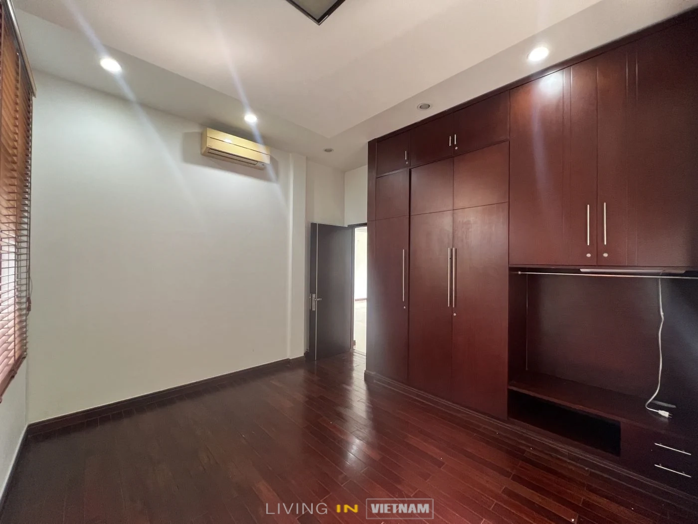 5 bedrooms House in Thu Duc, Ho Chi Minh, Vietnam No. 27523