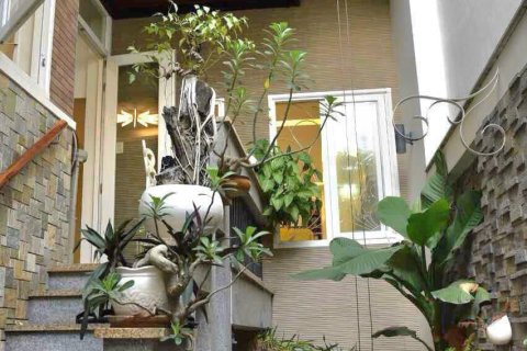 5 bedrooms House in Nha Trang, No. 28210