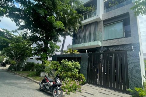 Studio Villa in District 7, Ho Chi Minh,  No. 9575