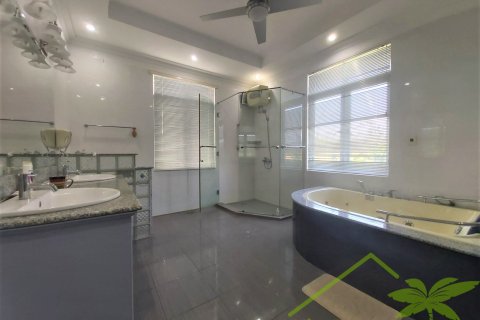 3 bedrooms Villa in Nha Trang, No. 28359 20