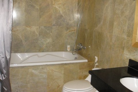 Квартира с 2 спальнями в Бадинь, Ханой ,  № 9540 8