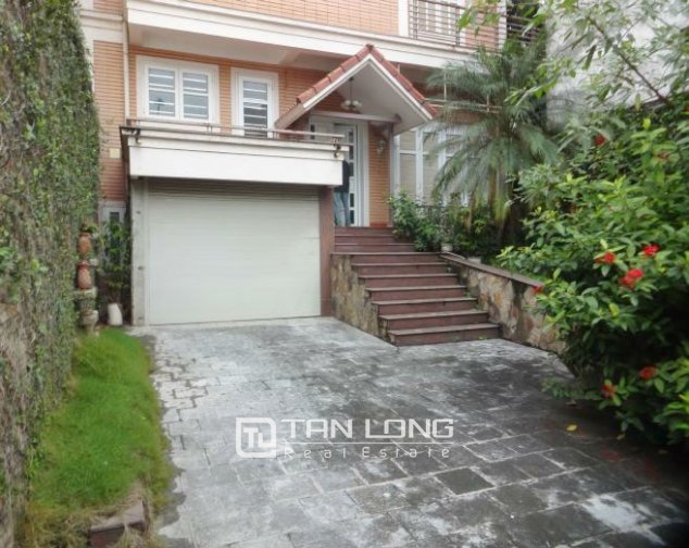4 bedrooms Villa in Tay Ho, Ha Noi, Vietnam No. 4866
