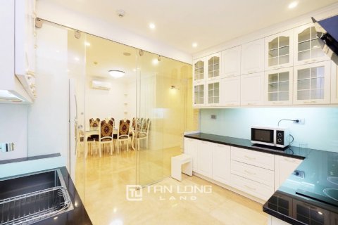 3 bedrooms Apartment in Tay Ho, Ha Noi, No. 2373 8