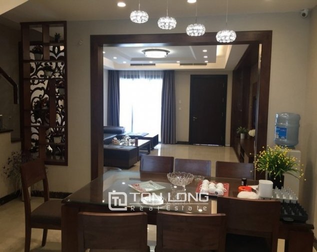 4 bedrooms Villa in Long Bien, Ha Noi, Vietnam No. 3724