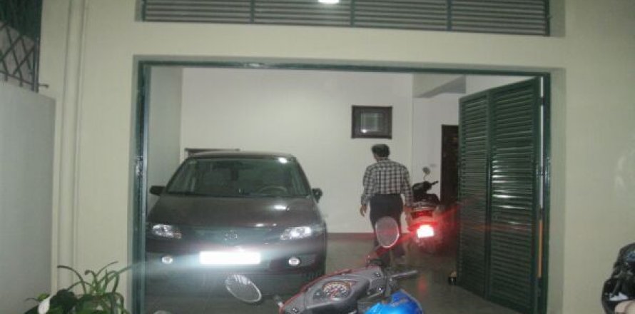 4 bedrooms House in Tay Ho, Ha Noi, No. 8748