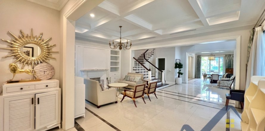 4 bedrooms Villa in Long Bien, Ha Noi,  No. 26637