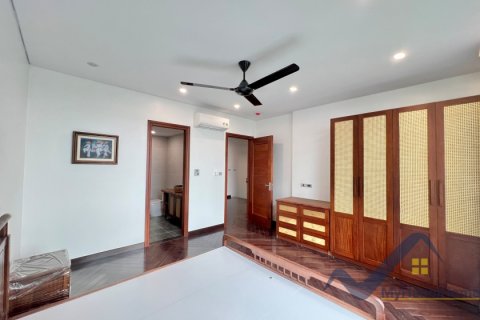 4 bedrooms Apartment in Tay Ho, Ha Noi, No. 26641 18