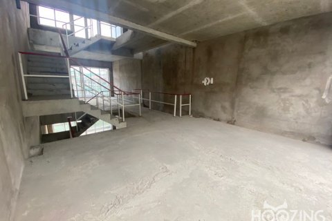 Магазин с 1 комнатой в Биньтянь, Хошимин ,  № 23026