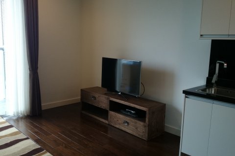 Studio Apartment in Ba Dinh, Ha Noi,  No. 8011 2