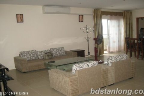 3 bedrooms Apartment in Dong Da, Ha Noi, No. 8013