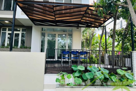 4 bedrooms Villa in Nha Trang, No. 28299 2