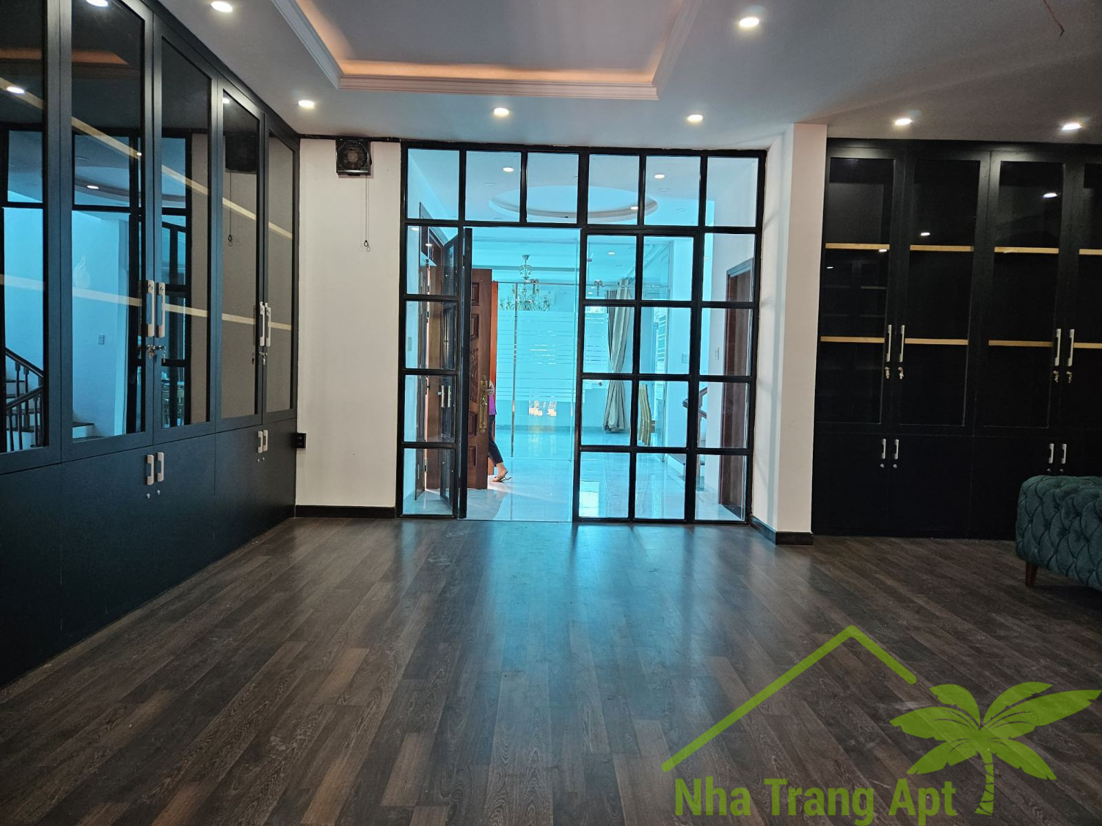 5 bedrooms Villa in Nha Trang, Vietnam No. 28223