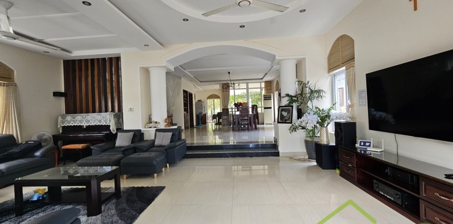 6 bedrooms Villa in Nha Trang, No. 28221