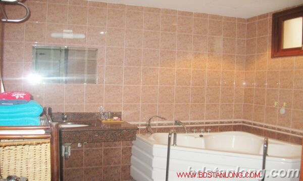 Вилла с 5 спальнями в Тэйхо, Ханой, Вьетнам № 8755