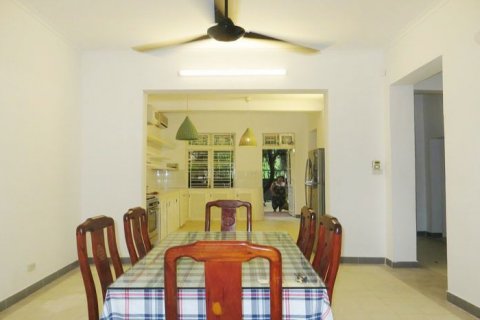 4 bedrooms Villa in Tay Ho, Ha Noi, No. 20395 2