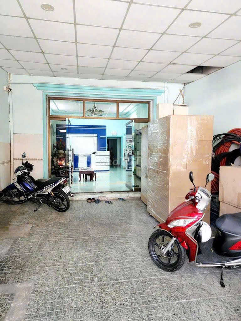 525m2 Townhouse in District 7, Ho Chi Minh, Vietnam No. 25546