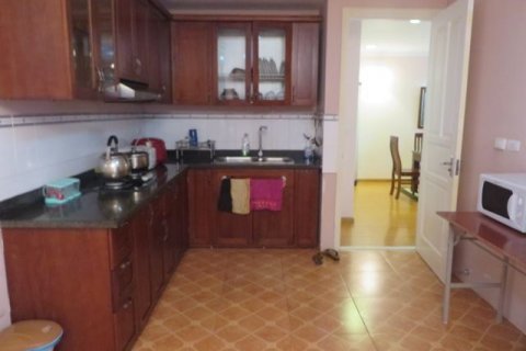 3 bedrooms Apartment in Tay Ho, Ha Noi, No. 7832 8