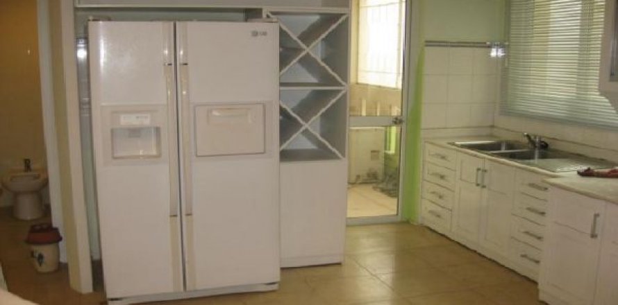 Квартира с 4 спальнями в Тэйхо, Ханой , № 7754