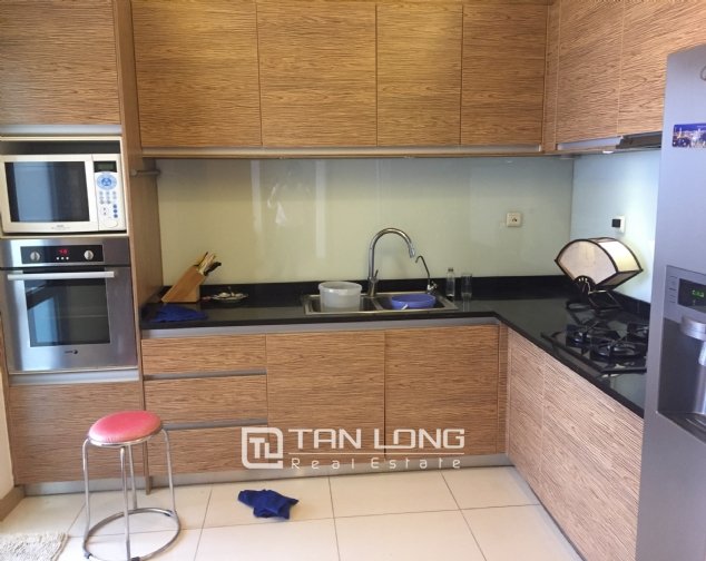 3 bedrooms Apartment in Dong Da, Ha Noi, Vietnam No. 2960