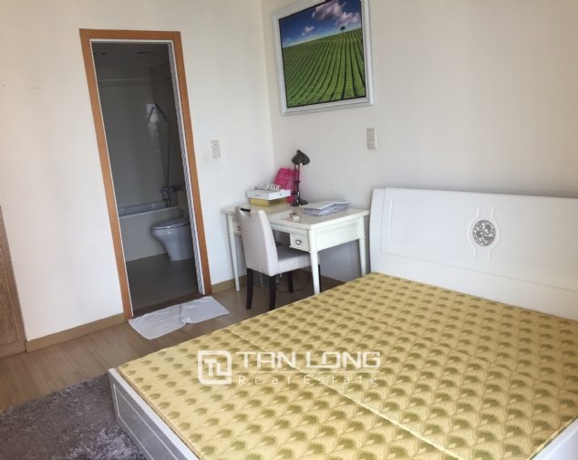 3 bedrooms Apartment in Dong Da, Ha Noi, Vietnam No. 2960
