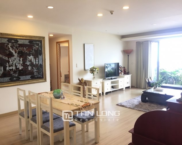 3 bedrooms Apartment in Dong Da, Ha Noi, Vietnam No. 2960