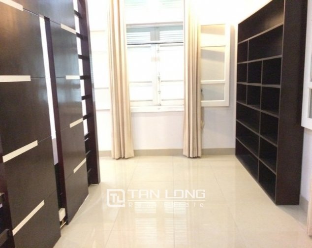 4 bedrooms Villa in Tay Ho, Ha Noi, Vietnam No. 2962